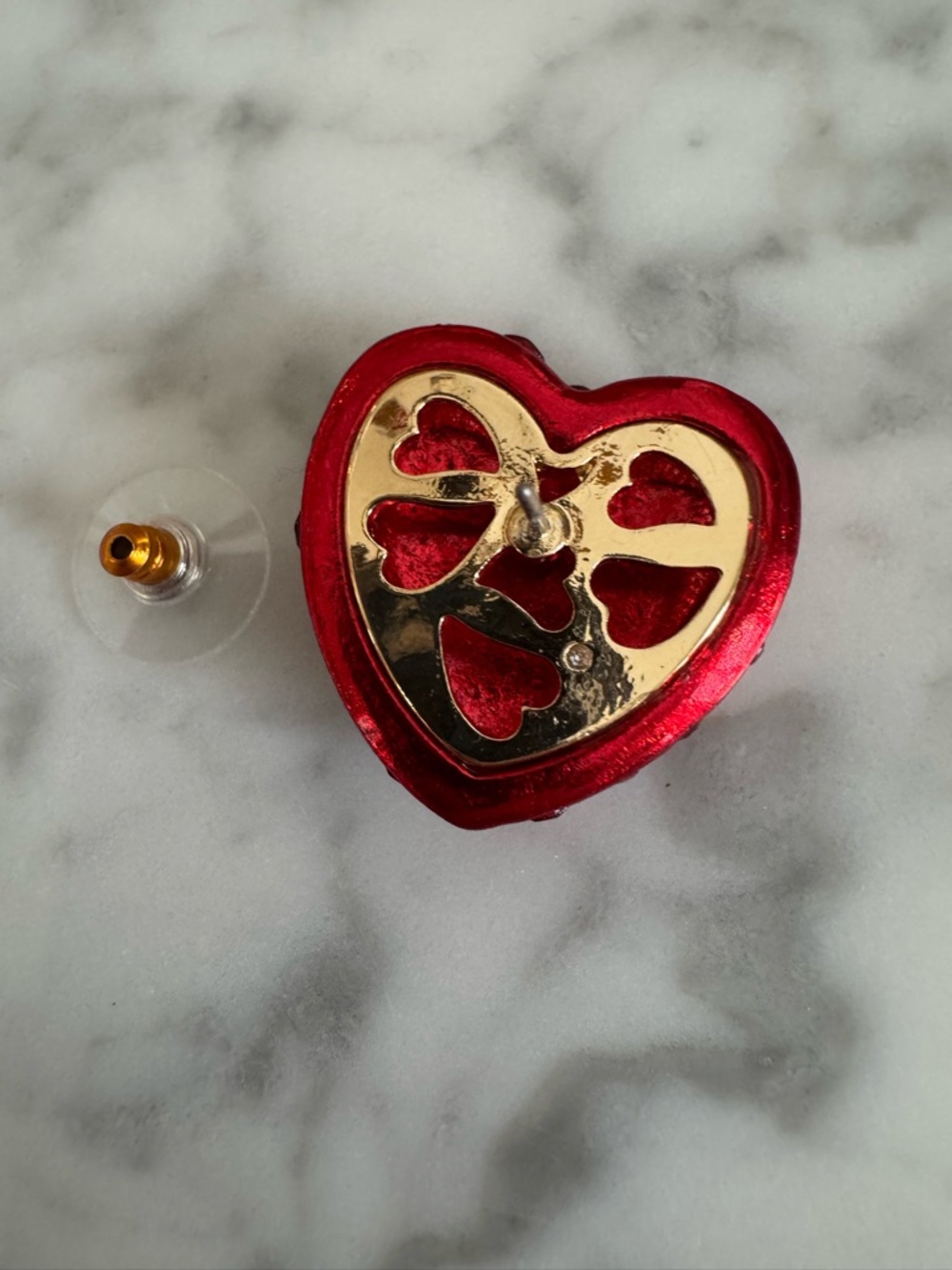 Betsey Johnson Call Me Acrylic Rhinestone Heart Earrings NWT - Picture 6 of 8